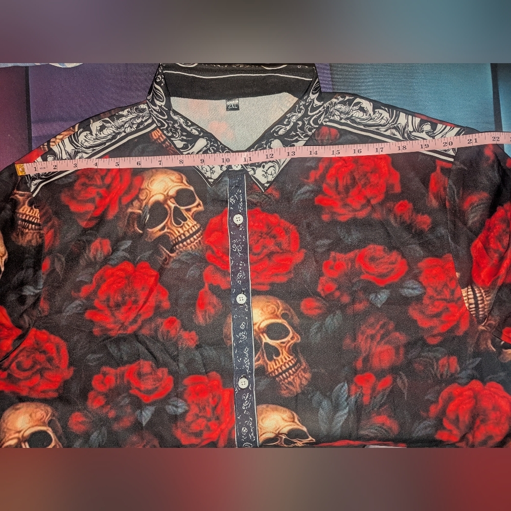 Skull & Roses Collared Button Down 2XL (Runs Small) - Picture 9 of 10